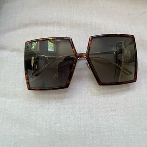 DIOR tortoise shell sunglasses